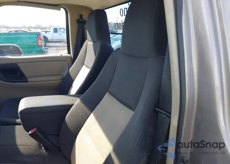 2004 Ford Ranger Xl/Xlt z USA, uszkodzony, nr VIN 1FTYR10D04PA66515